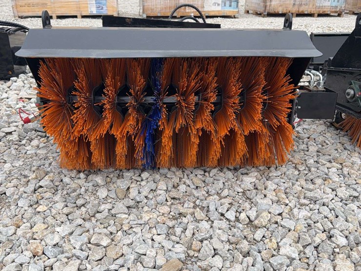 hydraulic-rotary-broom-attachment-for-mini-skid-steer-image-1