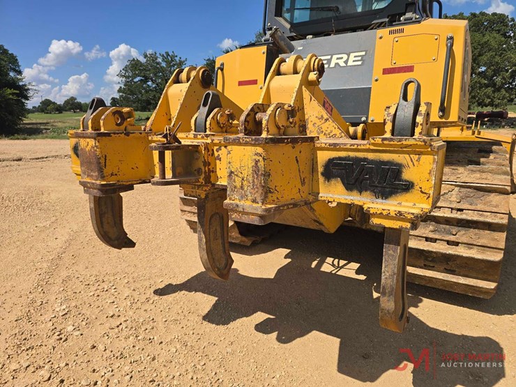 2020-deere-850l-wlt-image-32