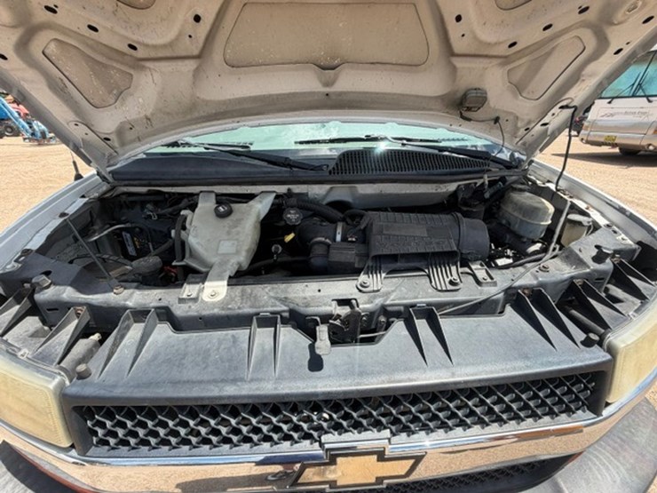 2013-chevrolet-express-3500-image-54