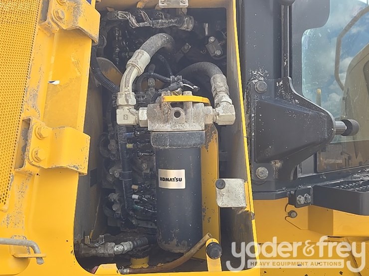 2021-komatsu-d61pxi-24-image-31