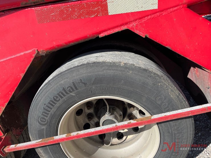 2016-peterbilt-365-image-8