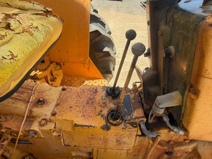 john-deere-302-image-37