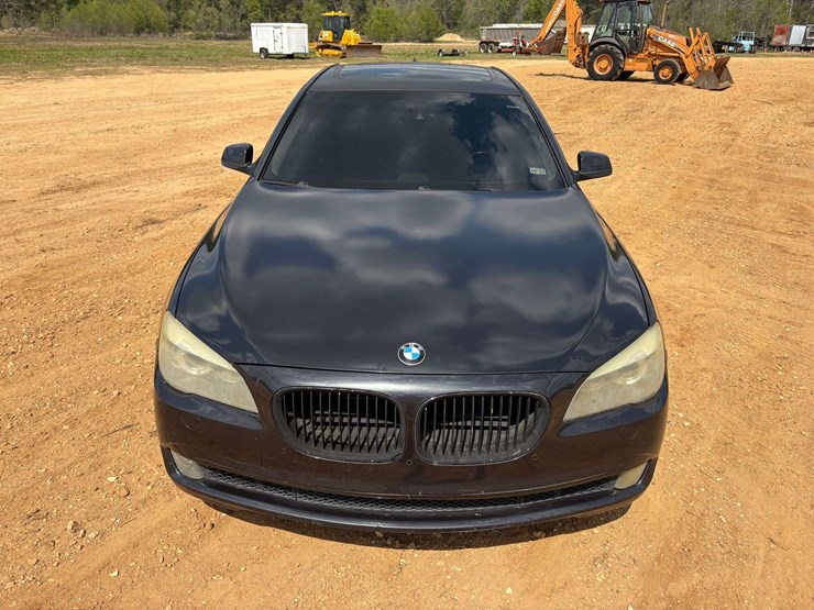 2012-bmw-7-series-4-door-sedan-(143,184-miles)-not-running-image-5