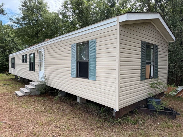 2000-horton-homes-inc.-14x64-2br/2bath-mobile-home-image-1