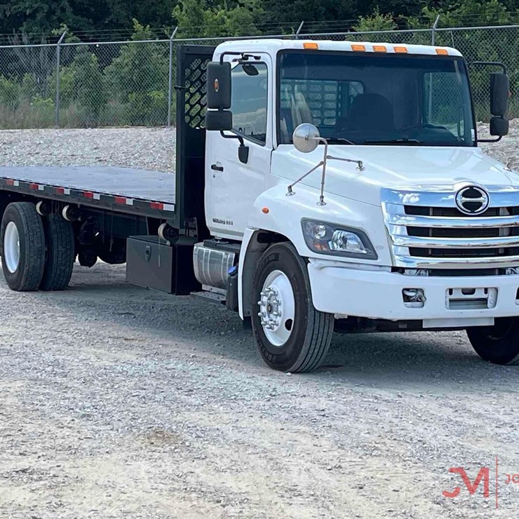 2018 HINO 338