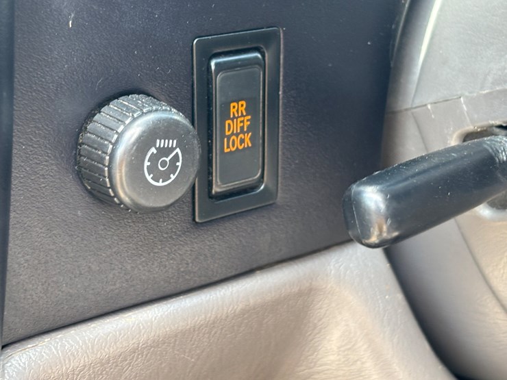 2002-toyota-tacoma-image-21