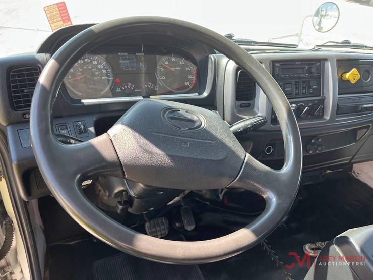 hino-338-image-23