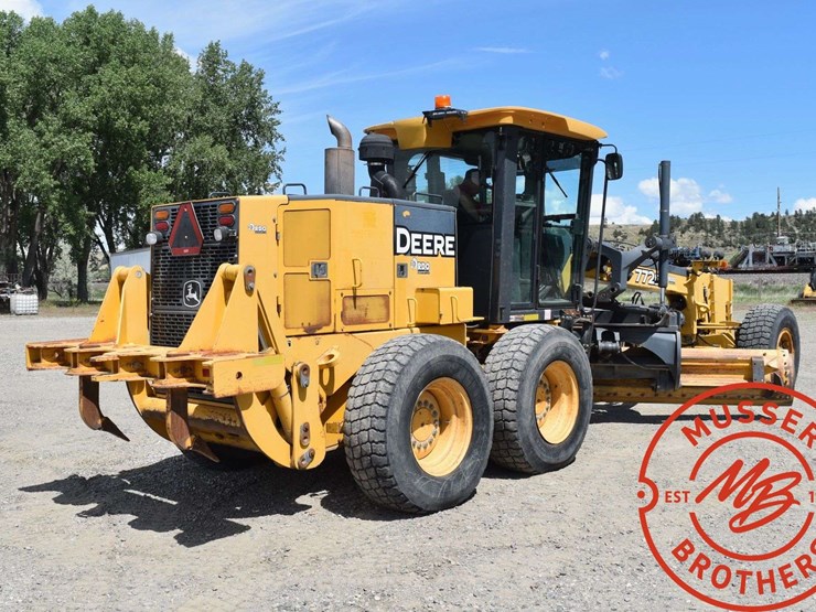2008-deere-772d-image-11