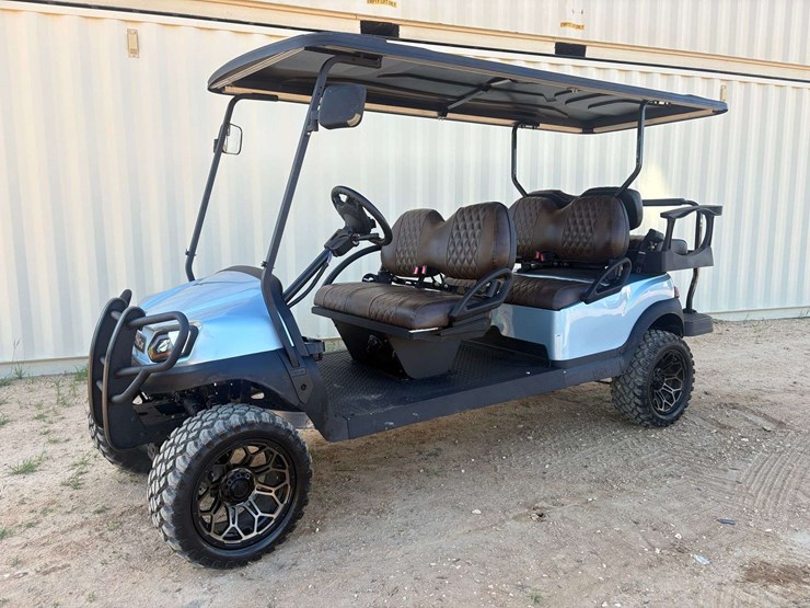 2025-club-car-6-seater-gas-golf-cart-image-1