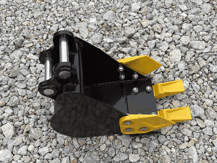 mini-excavator-toothed-digging-bucket-image-2