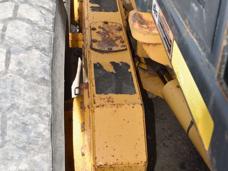 2008-deere-772d-image-67