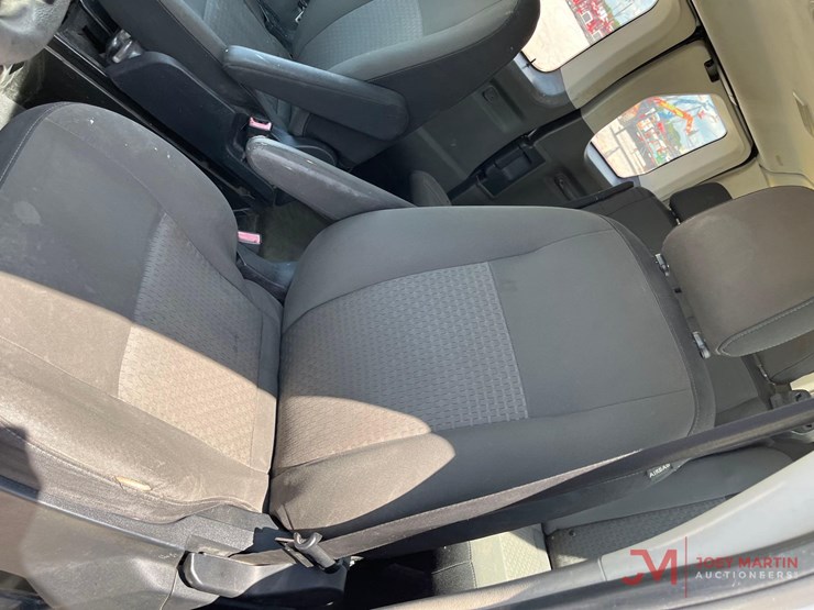 2020-ford-transit-image-14