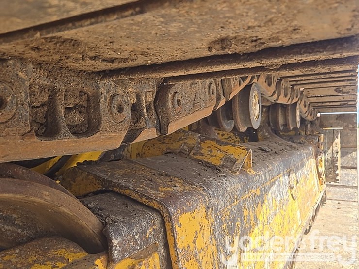 2021-komatsu-d61pxi-24-image-11