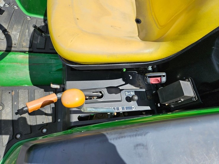 john-deere-4066m-image-30