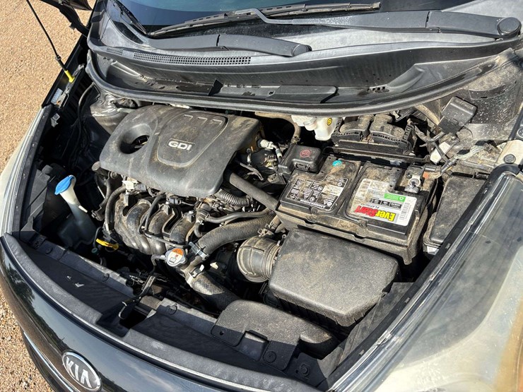 2016-kia-rio-4-door-awd-sedan-(87,338-miles)-image-22