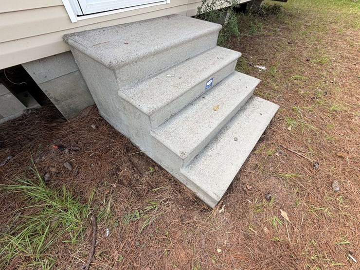 2000-horton-homes-inc.-14x64-2br/2bath-mobile-home-image-14