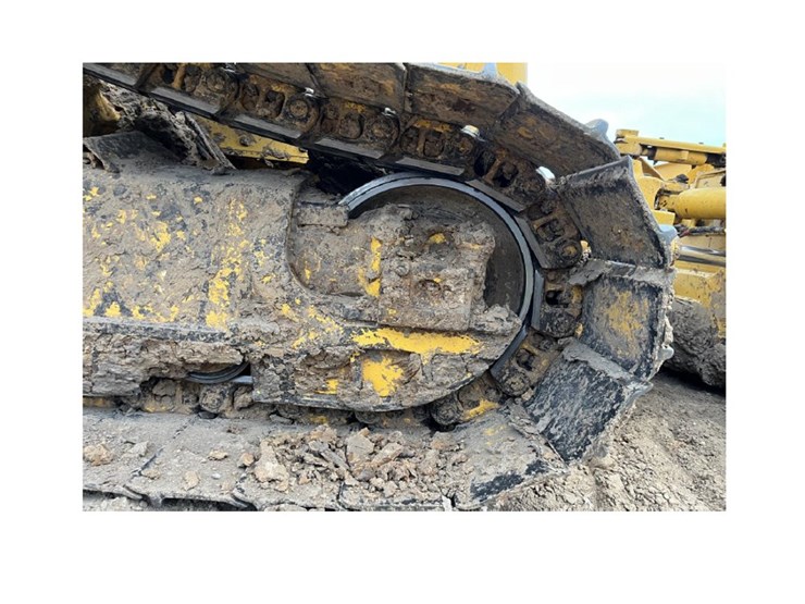 2022-komatsu-d61px-24-image-15