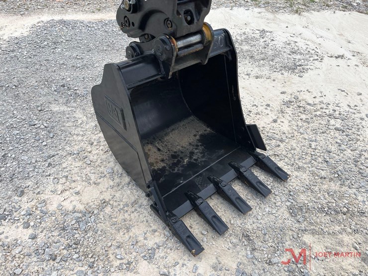 caterpillar-305.5e2-image-10