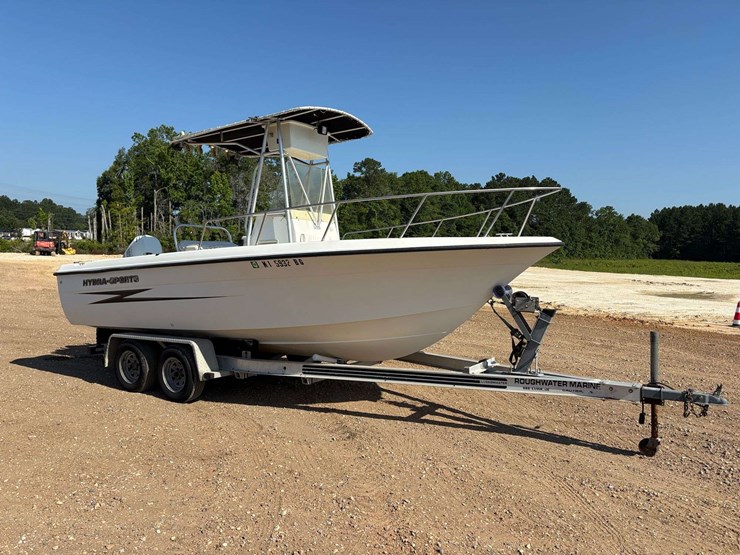 2002-hydra-sports-20'-center-console-boat-w/-tandem-axle-trailer-image-4