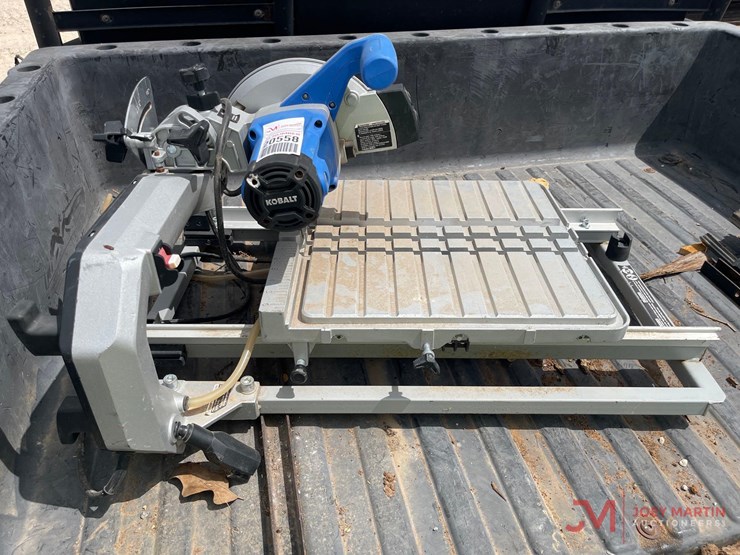 kobalt-wet-sliding-table-tile-saw-image-5