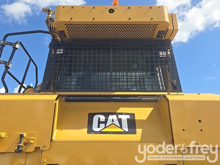 2019-caterpillar-d6t-lgp-image-33