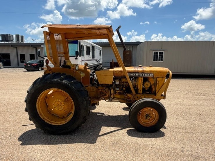 john-deere-302-image-7