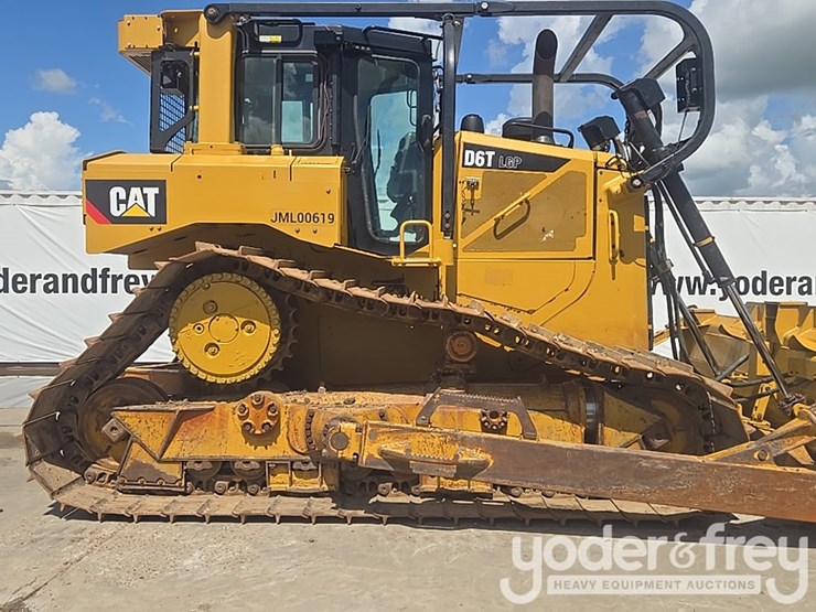 2019-caterpillar-d6t-lgp-image-14