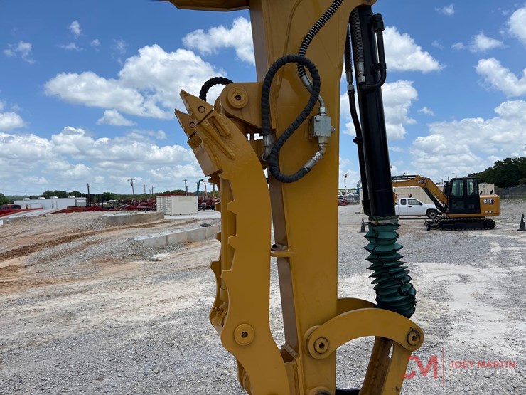 caterpillar-305.5e2-image-12