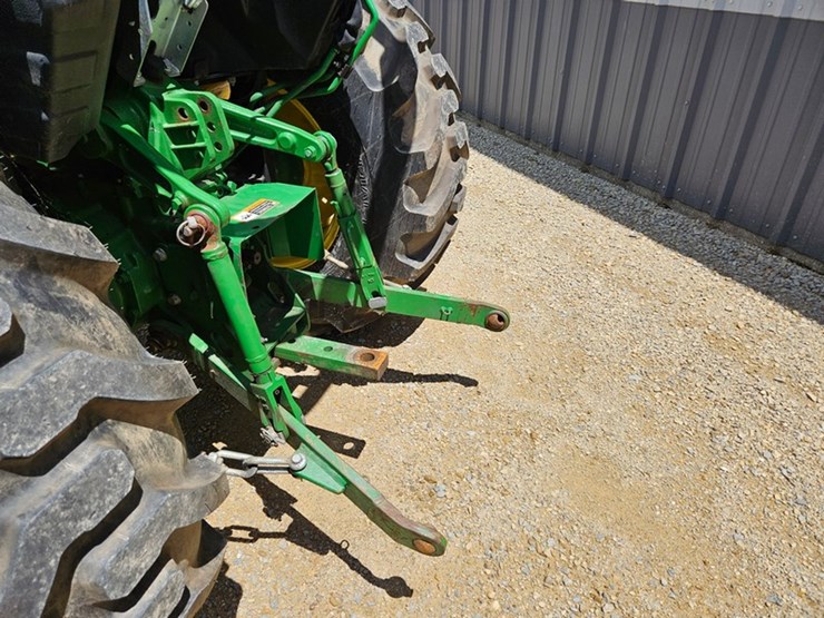 john-deere-4066m-image-17