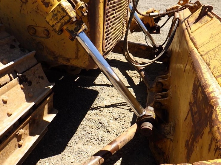 caterpillar-d7-image-17