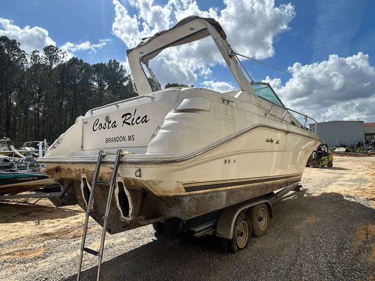 sea-ray-290-sundancer-cuddy-cabin-boat-image-6