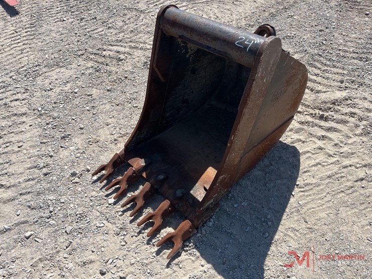 caterpillar-24-image-2