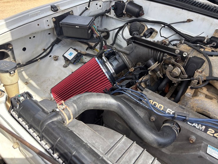 2002-toyota-tacoma-image-19