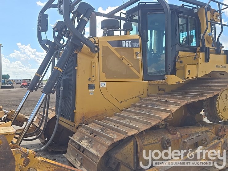 2019-caterpillar-d6t-lgp-image-23