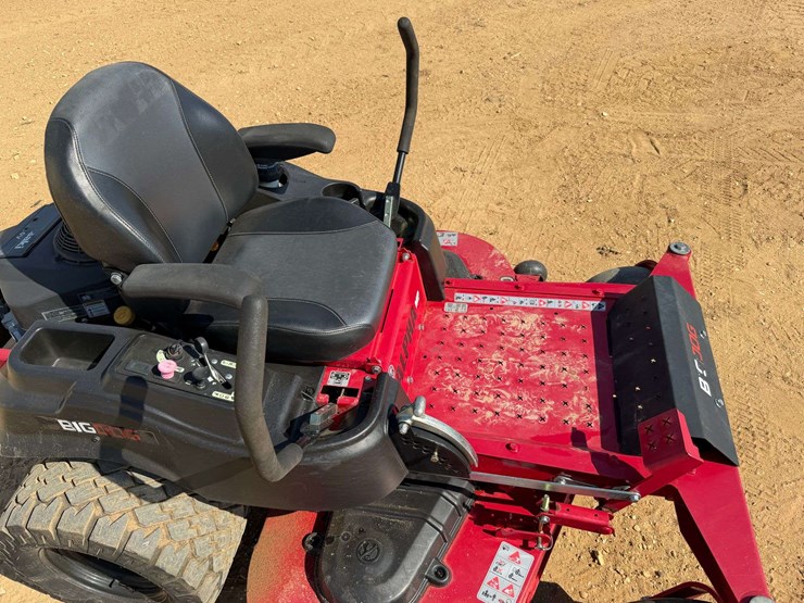 big-dog-60"-zero-turn-mower-(131-hours)-image-8