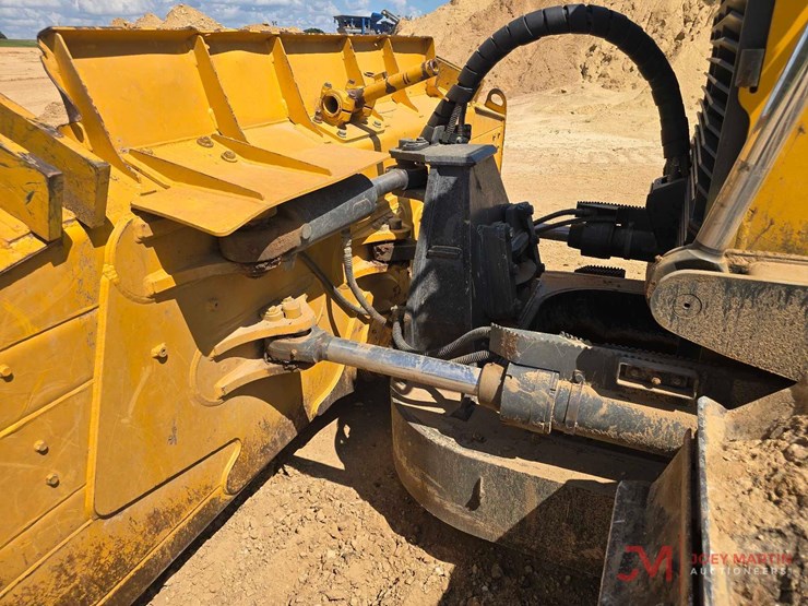 2020-deere-850l-wlt-image-14
