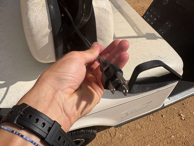 ez-go-txt-36v-electric-golf-cart-image-14