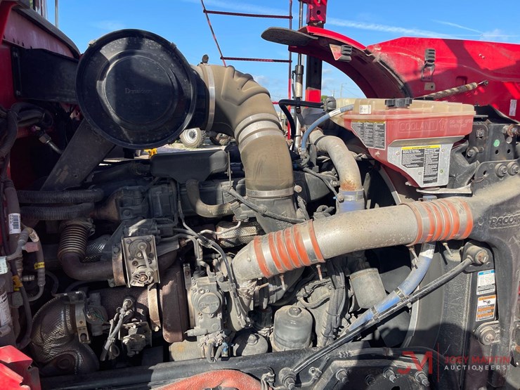 2016-peterbilt-365-image-21