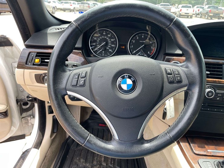 2013-bmw-328i-2-door-convertible-(116,730-miles)-image-12
