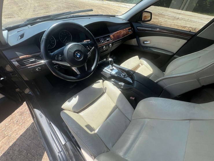 2010-bmw-535i-4-door-sedan-(171,524-miles)-image-11