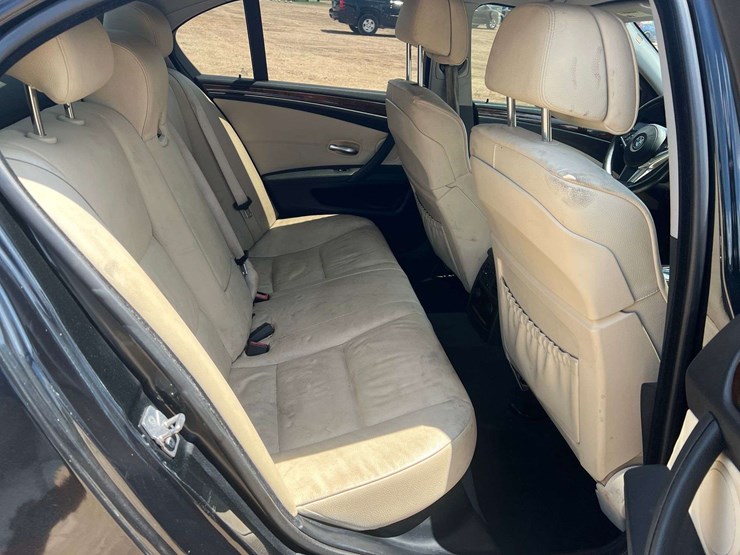 2010-bmw-535i-4-door-sedan-(171,524-miles)-image-17