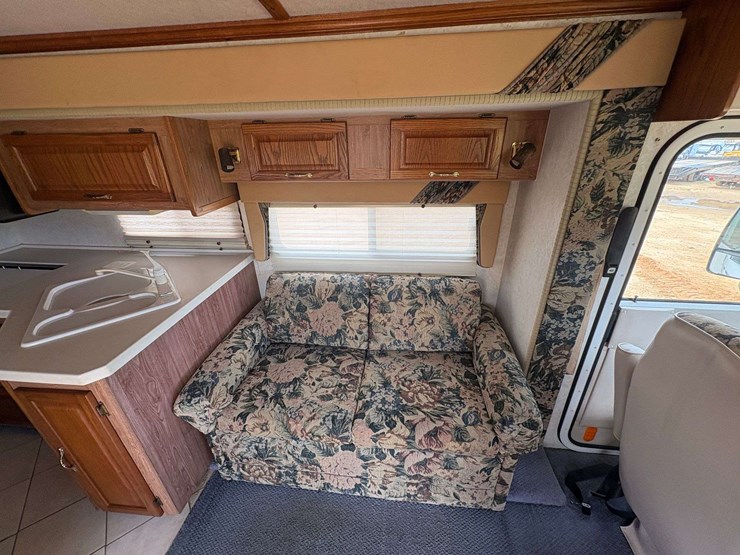 1999-allegro-bay-32'-motorhome-(62,037-miles)-image-18