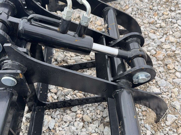 hydraulic-root-grapple-attachment,-serial-number-5042-image-3