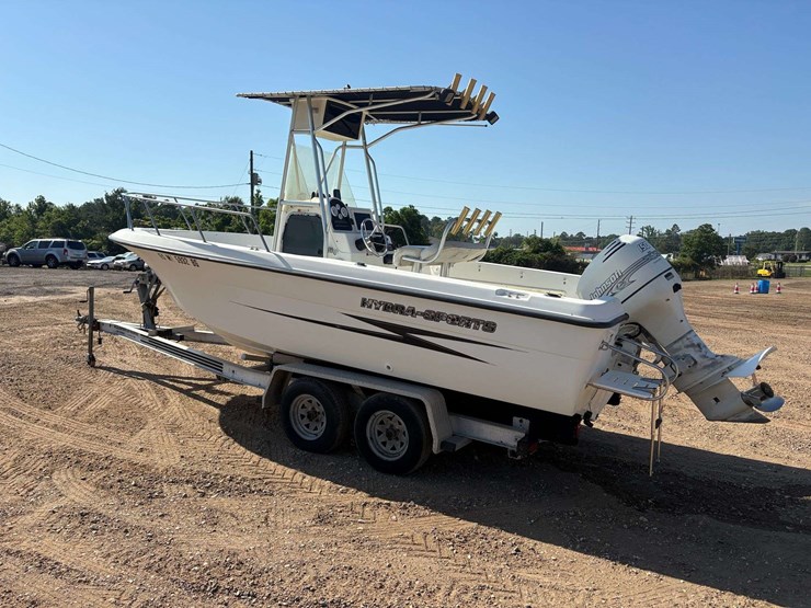 2002-hydra-sports-20'-center-console-boat-w/-tandem-axle-trailer-image-2