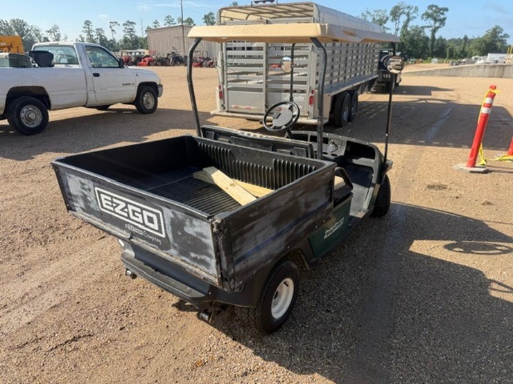 #108-•-ezgo-workhorse-golf-cart-|-no-title-image-3