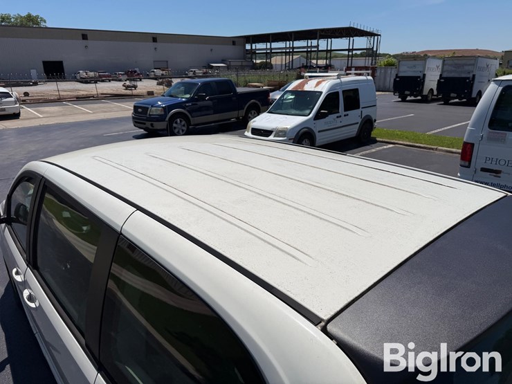 2010-dodge-grand-caravan-se-image-15