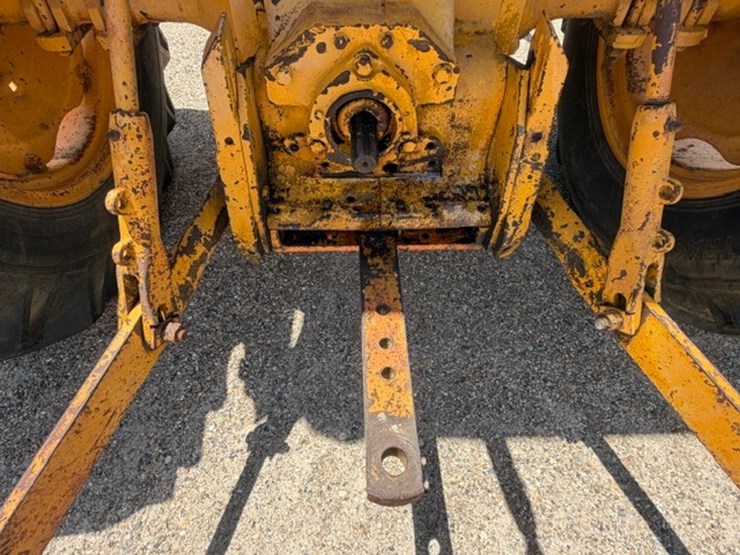 john-deere-302-image-43