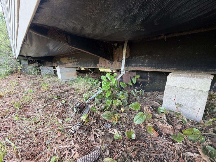 2000-horton-homes-inc.-14x64-2br/2bath-mobile-home-image-7
