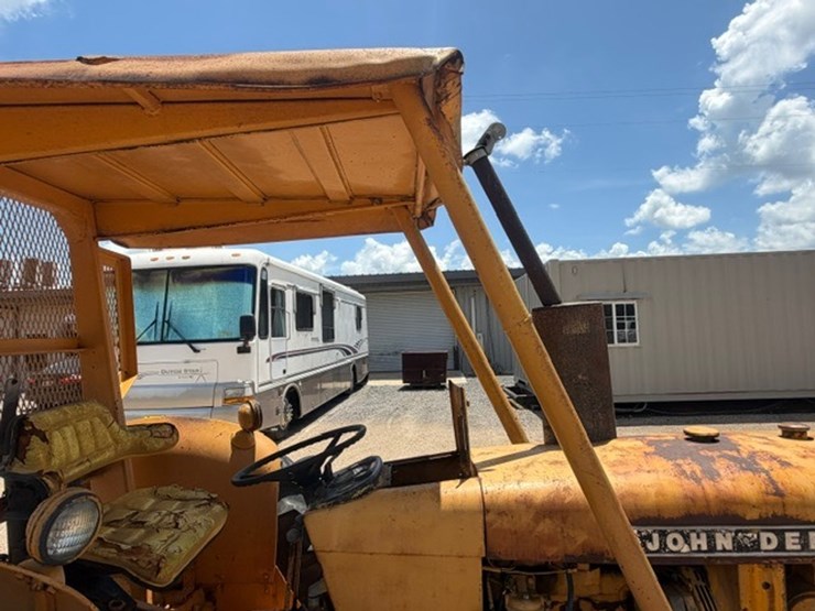 john-deere-302-image-28