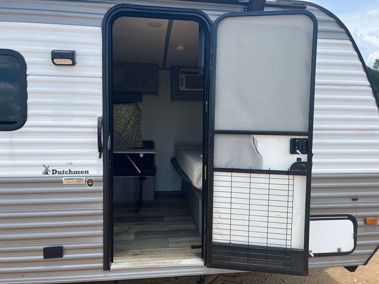 2024-coleman-bumper-pull-travel-trailer-image-7